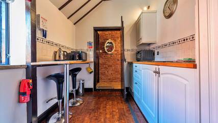 Holiday Apartment for 3 People in South Scarle, Nottinghamshire, Photo 1