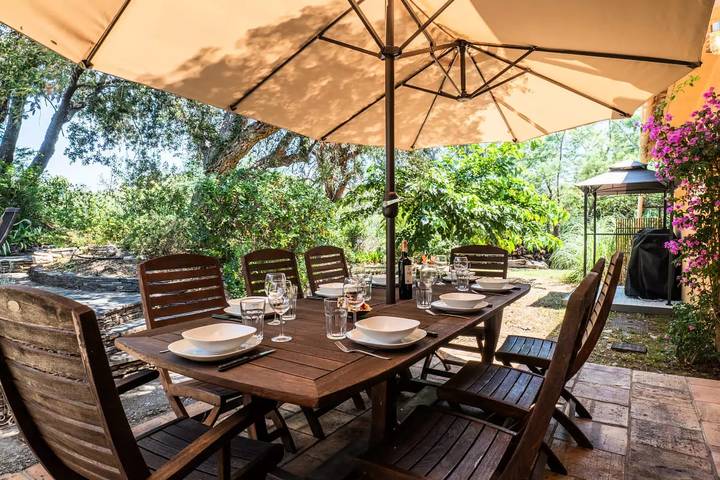 Location de vacances pour 8 personnes, avec sauna et vue ainsi que jardin et piscine à La Roquette-sur-Siagne - 4