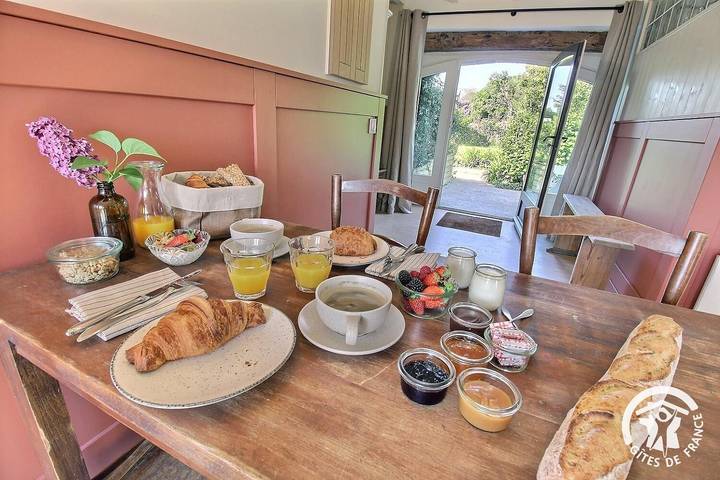 Chambre d’hôte pour 4 personnes, avec jardin, animaux acceptés à Perros-Guirec - 2
