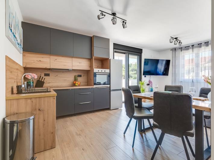 Ferienwohnung für 4 Personen, mit Terrasse und Kinderpool auf Pag - 4