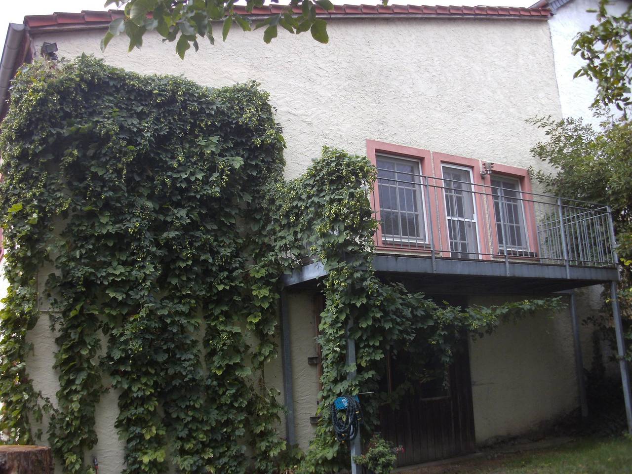 Ganze Ferienwohnung, 2-Bett-Ferienappartement mit Bad/Wc in Eisenach (Rheinland-Pfalz), Eifelkreis Bitburg-Prüm