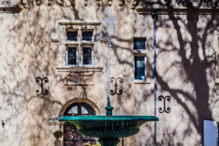 Hôtel pour 3 personnes, avec jardin et piscine à Bagnols-sur-Cèze - 2