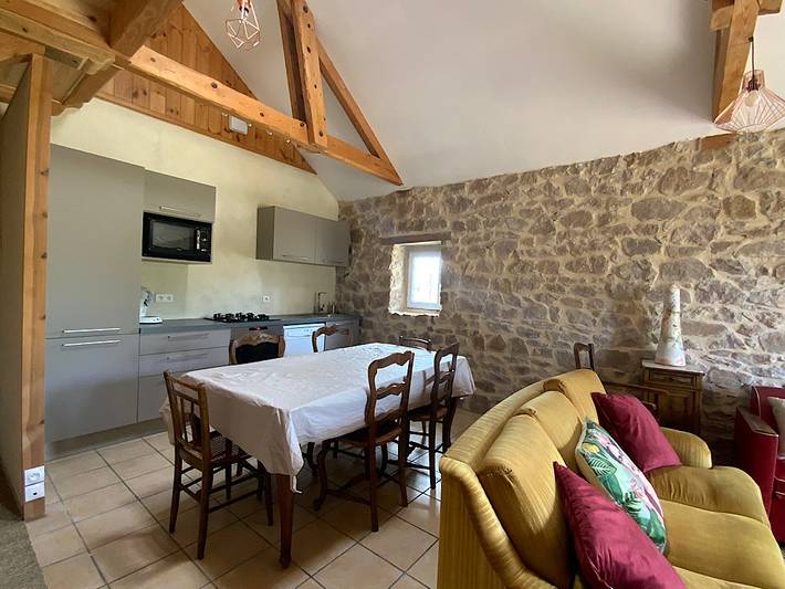 Gîte pour 8 personnes, avec jardin ainsi que terrasse et vue à Saint-Sauveur-de-Peyre - 4