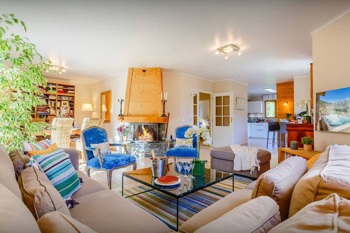 Gîte pour 8 personnes, avec jardin et jacuzzi, animaux acceptés à Thônes - 2