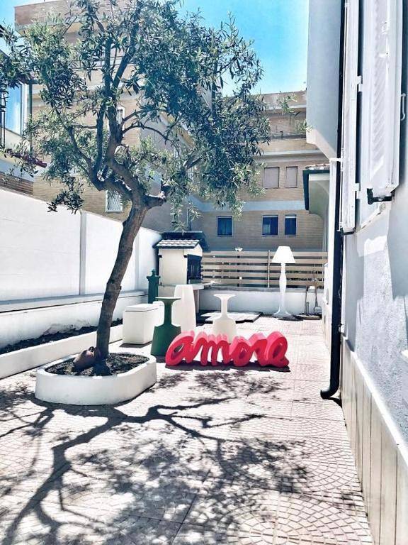 Gîte pour 2 personnes, avec jardin dans Ostie - 4