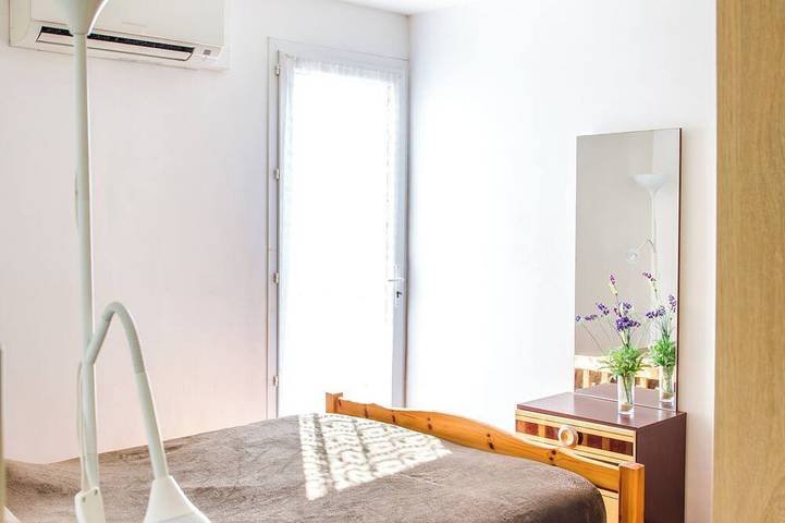 Seafront villa, magnificent location in Saint-Mandrier-sur-Mer, Mediterranean Coast (France)