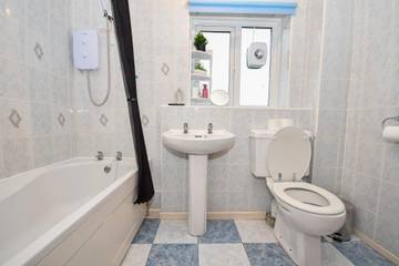 Holiday Rental for 6 People in Preston, Lancashire, Photo 4