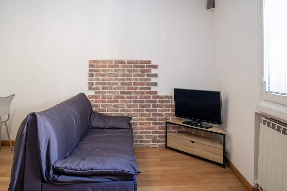 Ganze Wohnung, Comfortable 42 sqm apartment, able to accommodate up to 4 people, located on the ground floor of a building.The property is located a stone's throw from the historic center of Ravenna, in a quiet, residential area full of services. With a short walk you in Ravenna, Ravenna Provinz