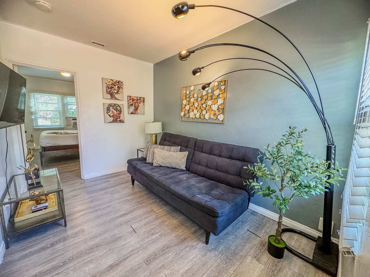  57 Private Cottage  in San Diego, San Diego County