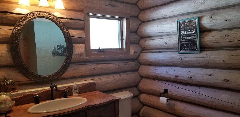 Calaway Lodge --fishing, hunting, summer sports, winter sports, national forest in Ravalli County