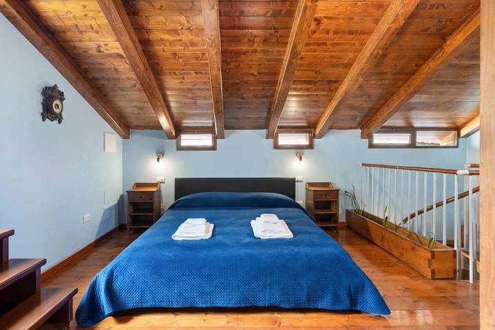 Habitación 'Matrimoniale Mansardata' con terraza compartida, Wi-Fi y aire acondicionado. in Meta, Sorrento Coast
