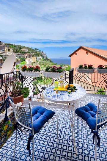 Holiday Home for 3 People in Sorrento, Sorrento Coast, Photo 2