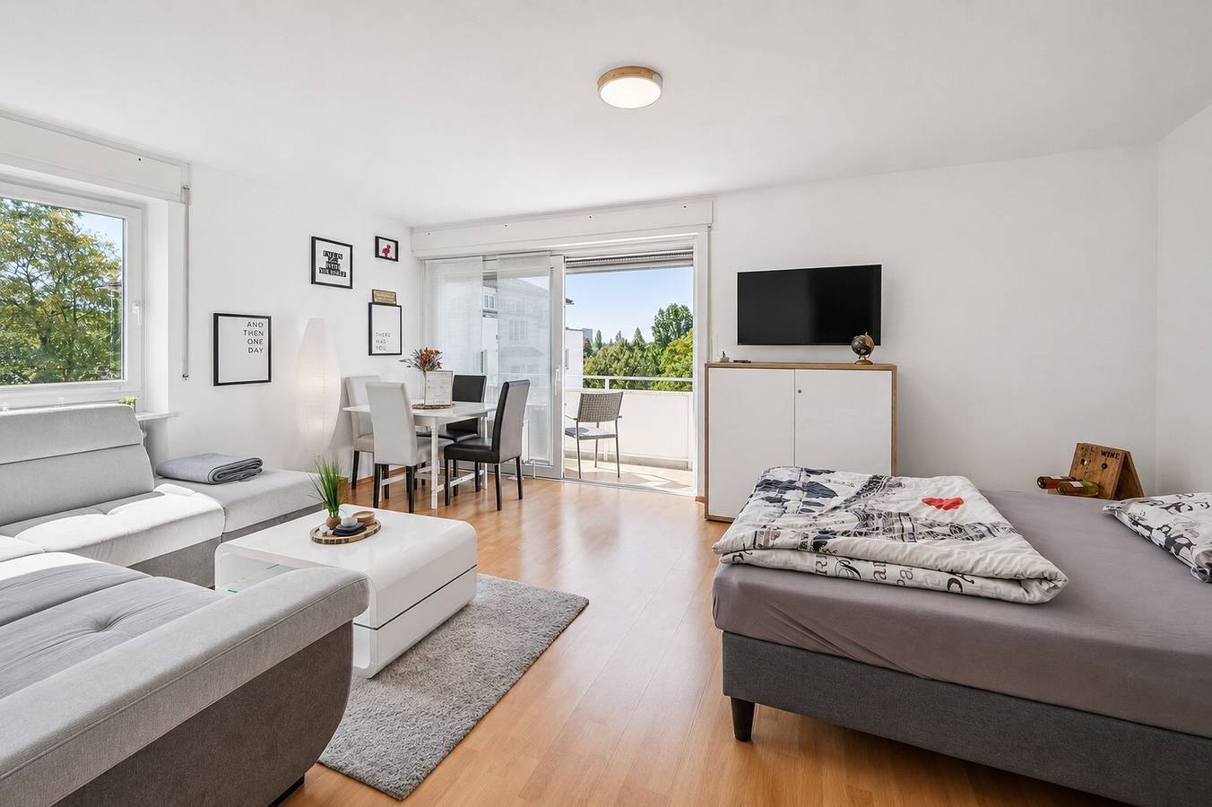 Ganzes Studio, Ferienwohnung "Charmante Stadtwohnung Im Zentrum" mit Balkon und Wlan in Wiesbaden, Südhessen