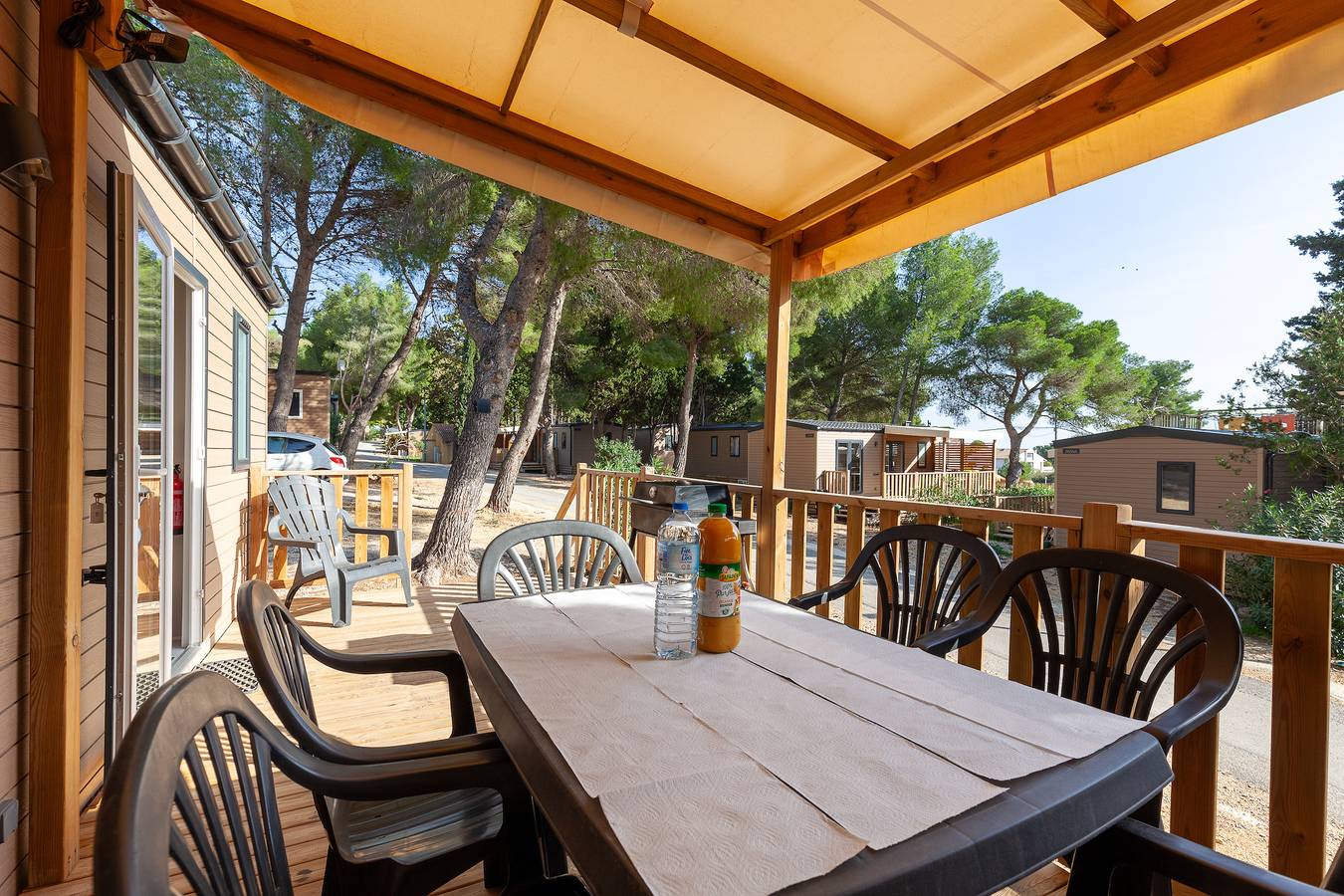 Fully equiped mobile home near the beach with shared pool and Air Conditioning in Carry-le-Rouet, Istres region