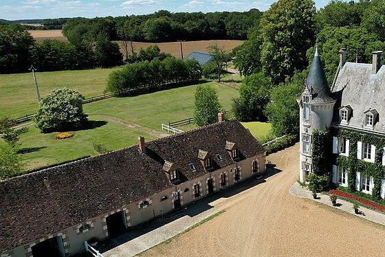 Gîte pour 15 personnes, avec terrasse et jardin dans Eure-et-Loir - 2