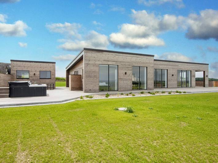 Glamping voor 10 personen, met terras, kindvriendelijk in Denemarken