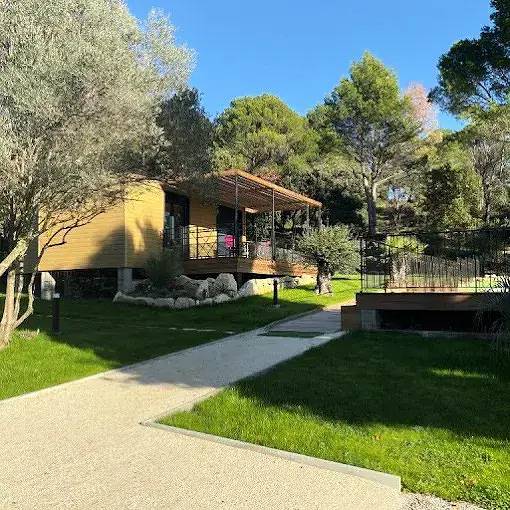Chalet Jasmin 3 pièces 4 personnes in Bollène, Vaucluse