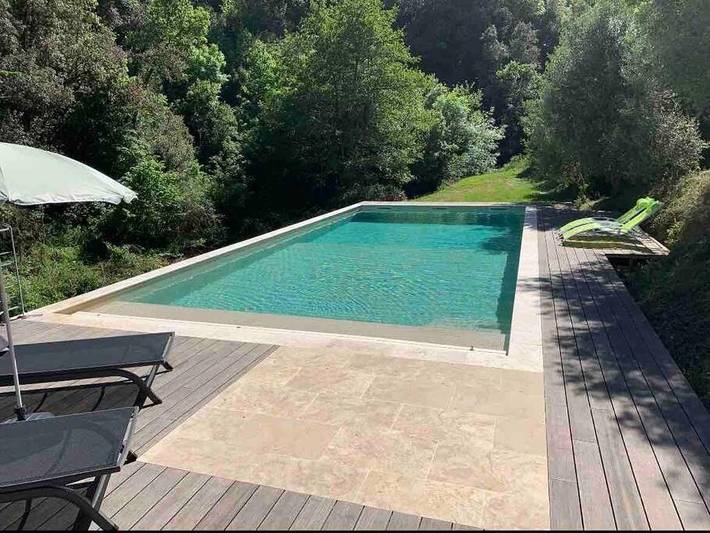 Location de vacances pour 8 personnes, avec vue et terrasse ainsi que piscine et jardin à Albières - 2