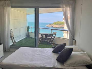 Gîte pour 3 personnes, avec sauna ainsi que vue et terrasse dans Grande Plage (Biarritz)