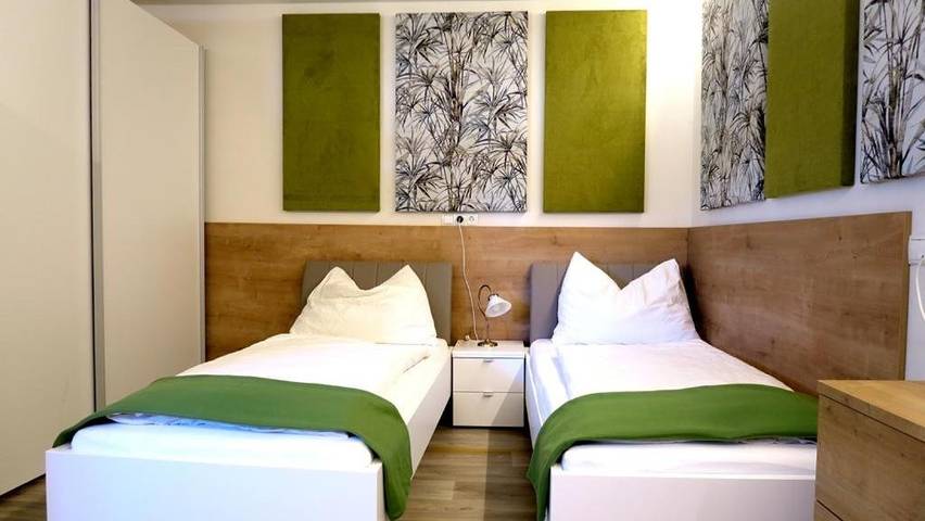 Ferienwohnung für 2 Personen, mit Garten und Ausblick