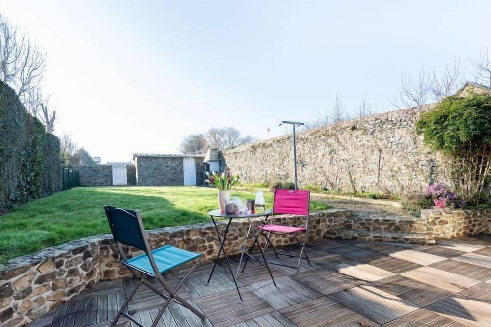 La peite maison by Interhome in Gouville-sur-Mer, Coutances y alrededores