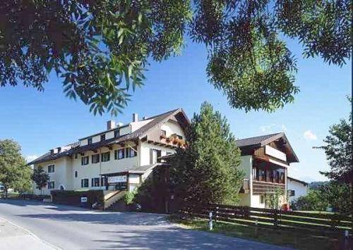 Ferienhaus, mit Terrasse und Garten in Seehausen am Staffelsee