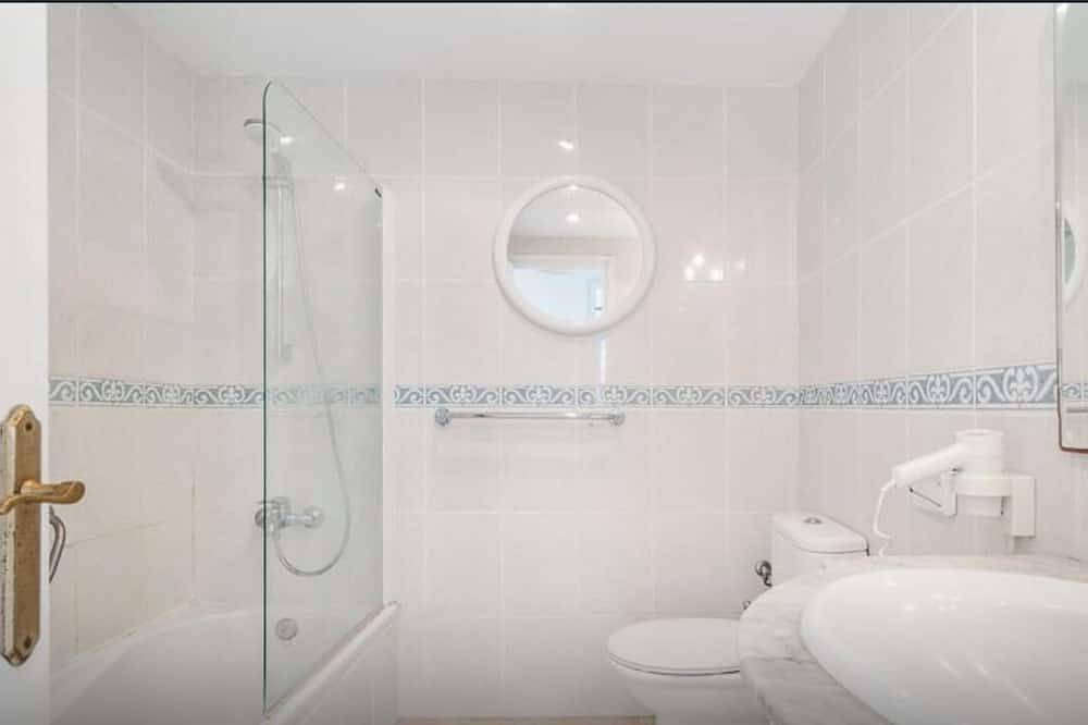 Ganze Wohnung, 3-bedroom air-conditioned apartment a stone's throw from the beach in San Jaime Mediterráneo, Alaior Gemeinde