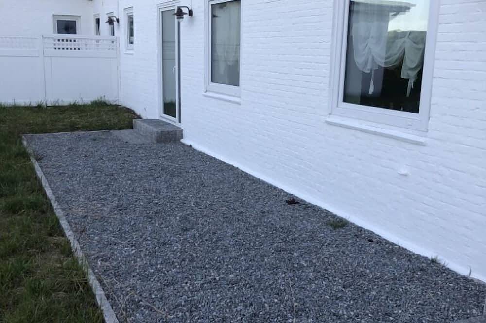 Ganze Wohnung, Salondeck Klanxbüll - zentral für 3 Personen mit Parkplatz direkt am Haus in Klanxbüll, Nordsee - Schleswig-Holstein