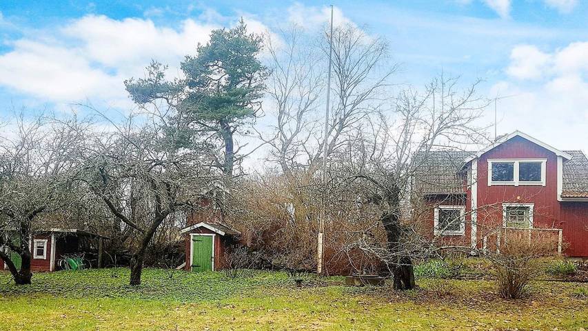 Hus för 4 Personer, med trädgård i Uppsala