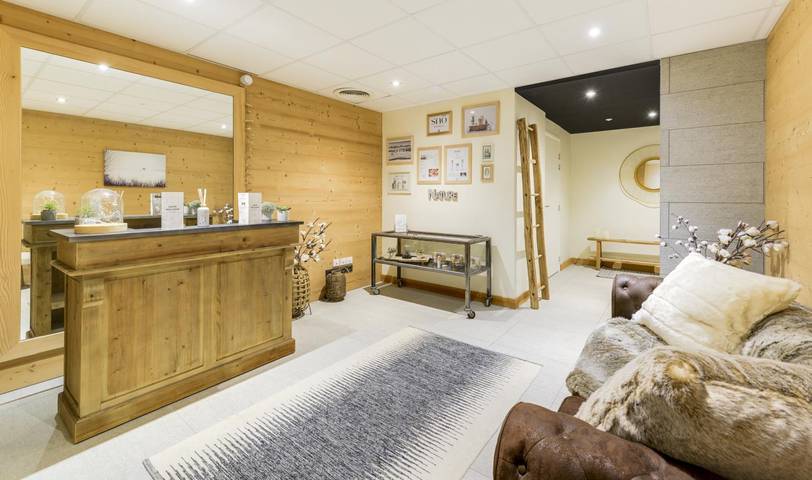 Chalet pour 4 personnes, avec sauna et piscine à Combloux