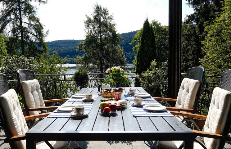 Ferienhaus am Titisee - mit Seeblick & eigenem Seezugang, Hinterzarten in Titisee (Titisee-Neustadt), Hinterzarten