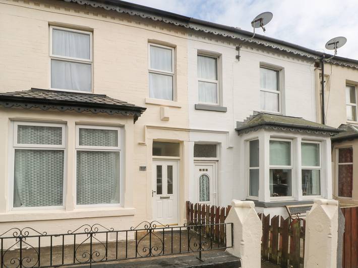 Cottage for 8 people in Blackpool