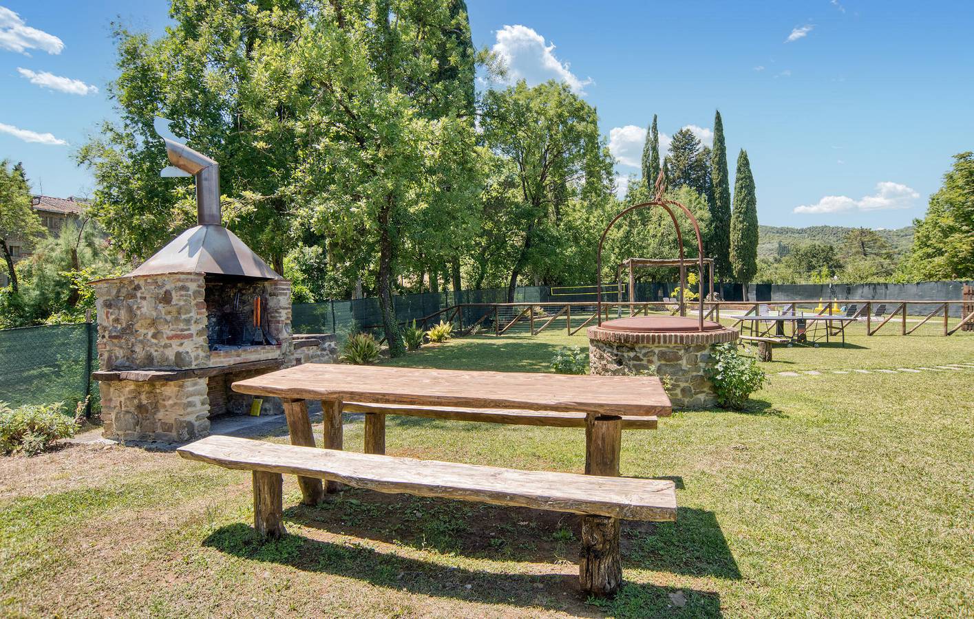 Acogedor apartamento con piscina y aparcamiento, cerca de la pizzería in Arezzo, Chianti