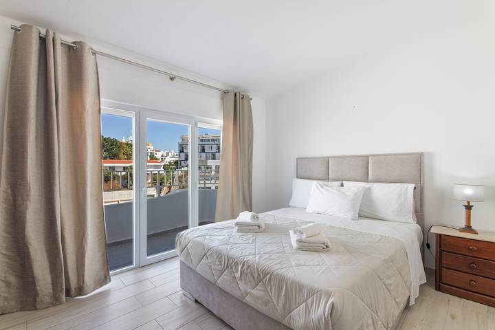 Ganze Wohnung, Apartment „Boa Vista“ mit Meerblick, Balkon und Wlan in Albufeira e Olhos de Água, Faro Distrikt