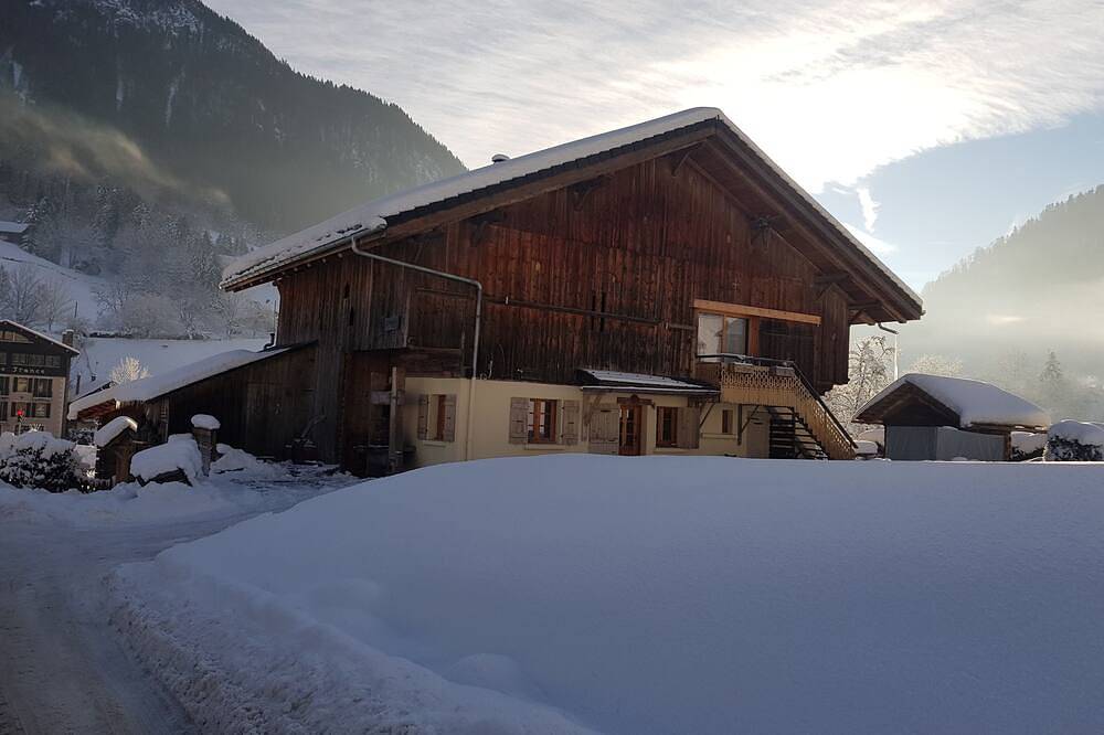 Appartement entier, Bel appartement cosy aux Aravis (La Clusaz - Le Grand-Bornand) in Bonneville, Région de Bonneville