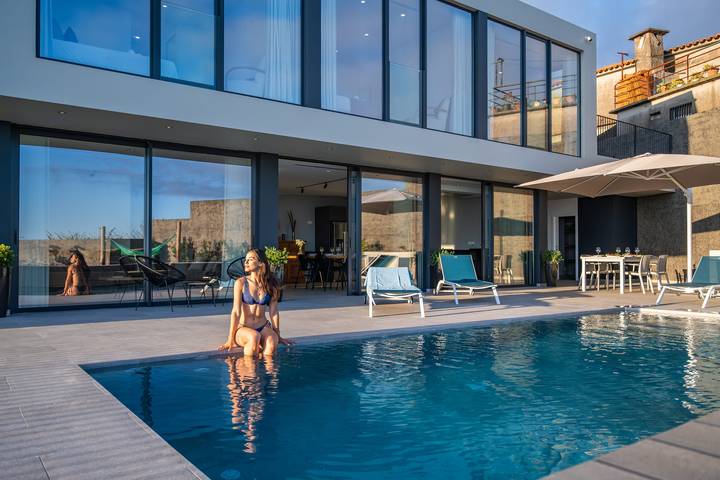 Villa para 6 pessoas, com vista para o mar e jardim e ainda piscina em Madeira