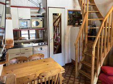 Gîte pour 7 personnes, avec balcon, adapté aux familles dans Super Lioran