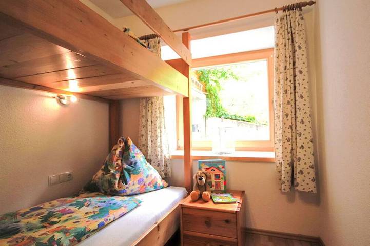 Ferienwohnung für 4 Personen, mit Garten in Kaunerberg - 2