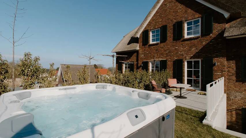 Ferienhaus für 6 Personen, mit Sauna und Terrasse sowie Whirlpool und Garten, mit Haustier in Lohme - 3