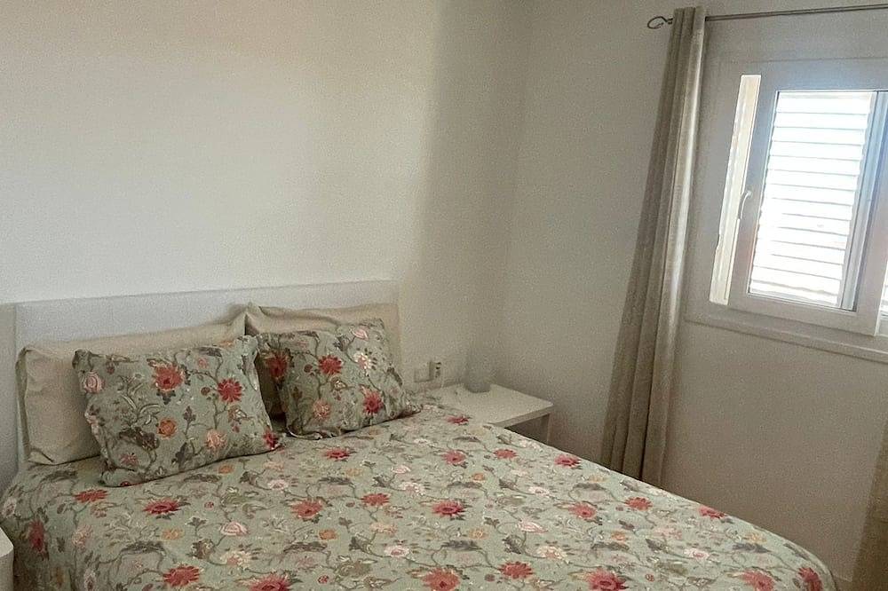 Entire apartment, 2 Bedroom Apartment in Nuevo Horizonte in Costa de Antigua, Antigua