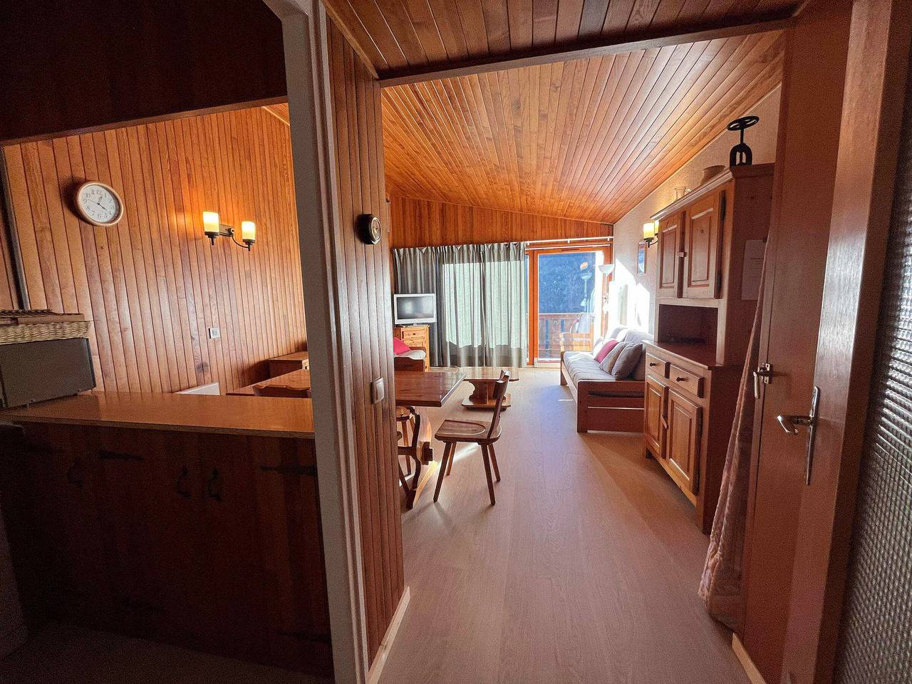 Entire apartment, Central Apartment - 4 pers, Pets allowed, Parking, Wifi in Châtel, Les Portes du Soleil