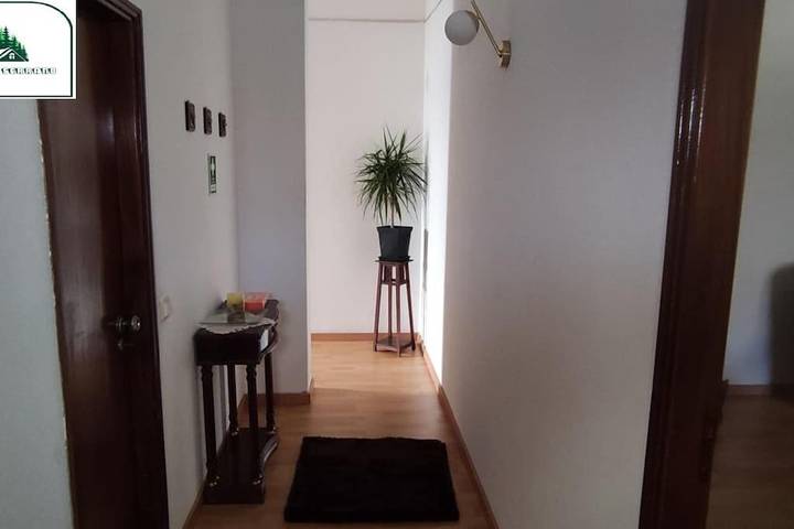 Gîte pour 6 personnes, avec jardin et piscine, animaux acceptés à Covilhã - 4