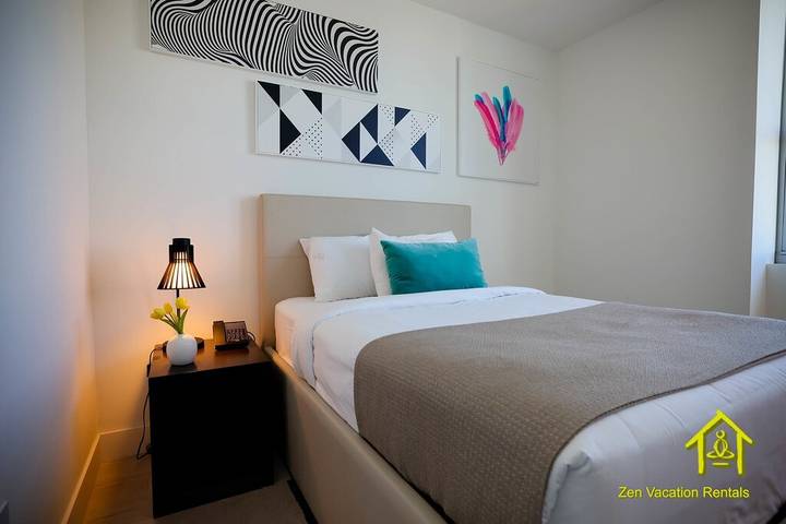 Beach rental for 4 people, with balcony and pool as well as hot tub in Hollywood (FL)