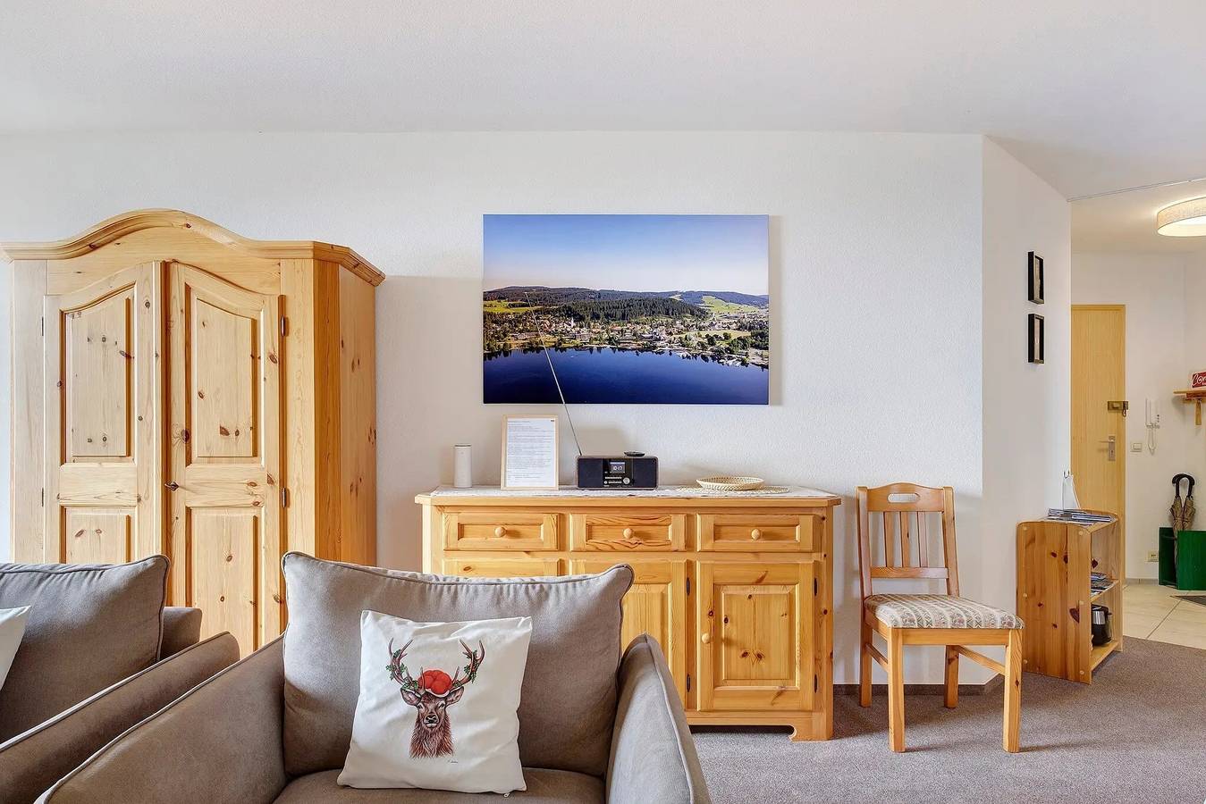 Ολόκληρο το διαμέρισμα, Lotti Apartment with Mountain Views, Balcony, and Wi-Fi in Suedlicher Schwarzwald, Titisee-Neustadt