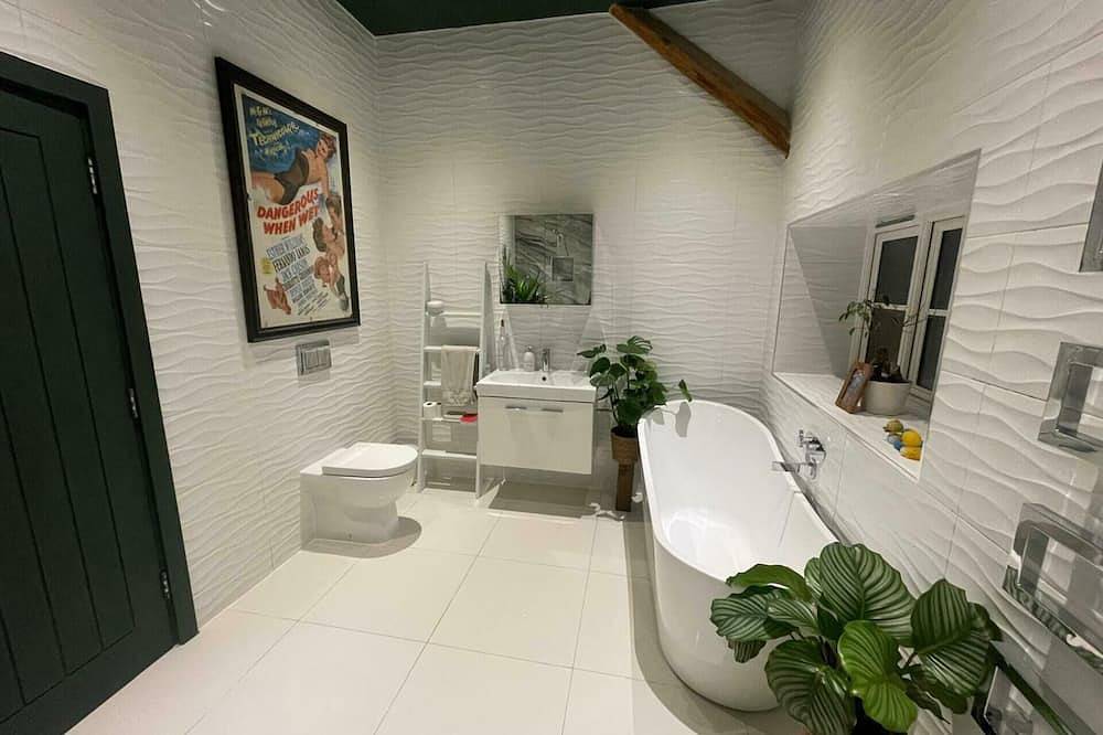 Entertainment Packed 3Bdr Barn at Stevenage in Stevenage, Hertfordshire