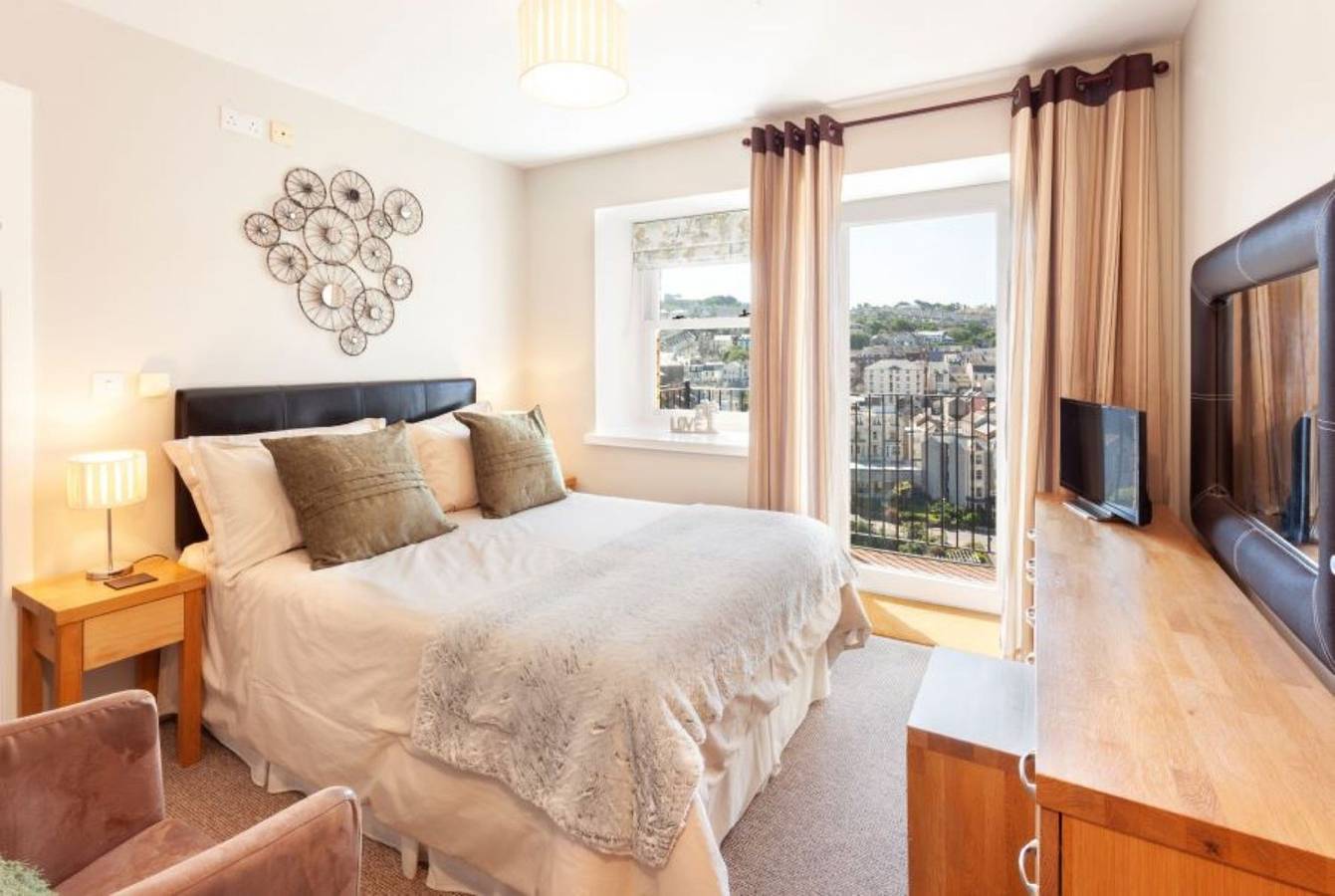 Entire apartment, Superb sea front apartment with great sea views in Ilfracombe, Devon