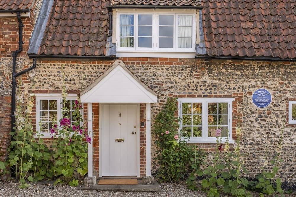 Owl Cottage (S), Stiffkey, Norfolk in Stiffkey, Norfolk Coast