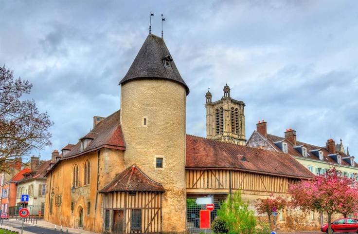 Gîte pour 3 personnes, avec terrasse à Saint-Julien-les-Villas - 4