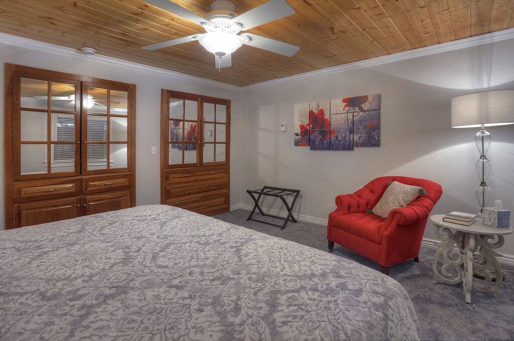 Home with Garden Patio near downtown Durango - 30+ Stay in Durango (Colorado), San Juan National Forest