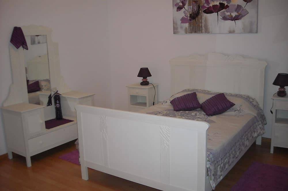 Cozy newly built house close to the beaches in São Miguel Island, Ponta Delgada